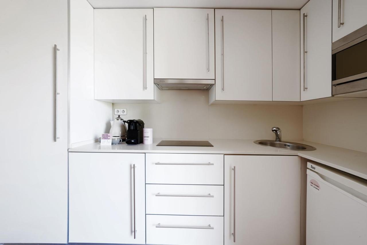 Numa Barcelona Seda Apartment Luaran gambar
